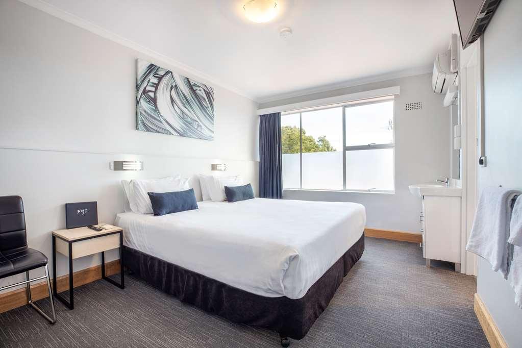 Nightcap At Carlyle Hotel Derwent Park Номер фото